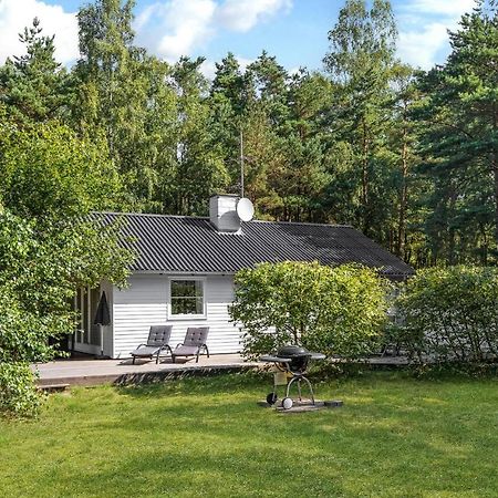3 Bedroom Cozy Home In Nexø Zewnętrze zdjęcie
